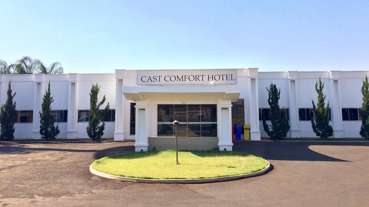 Cast Comfort Hotel Paranaiba Екстер'єр фото