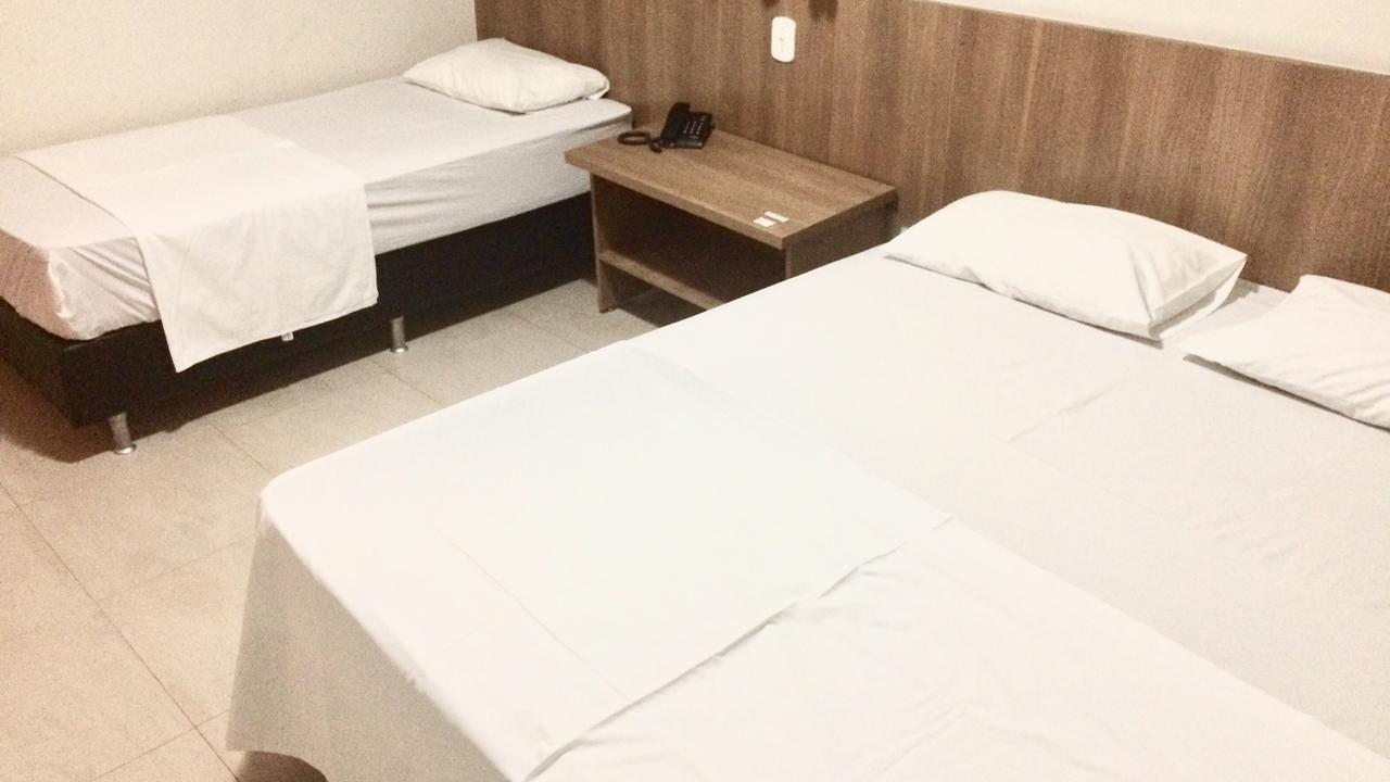 Cast Comfort Hotel Paranaiba Екстер'єр фото