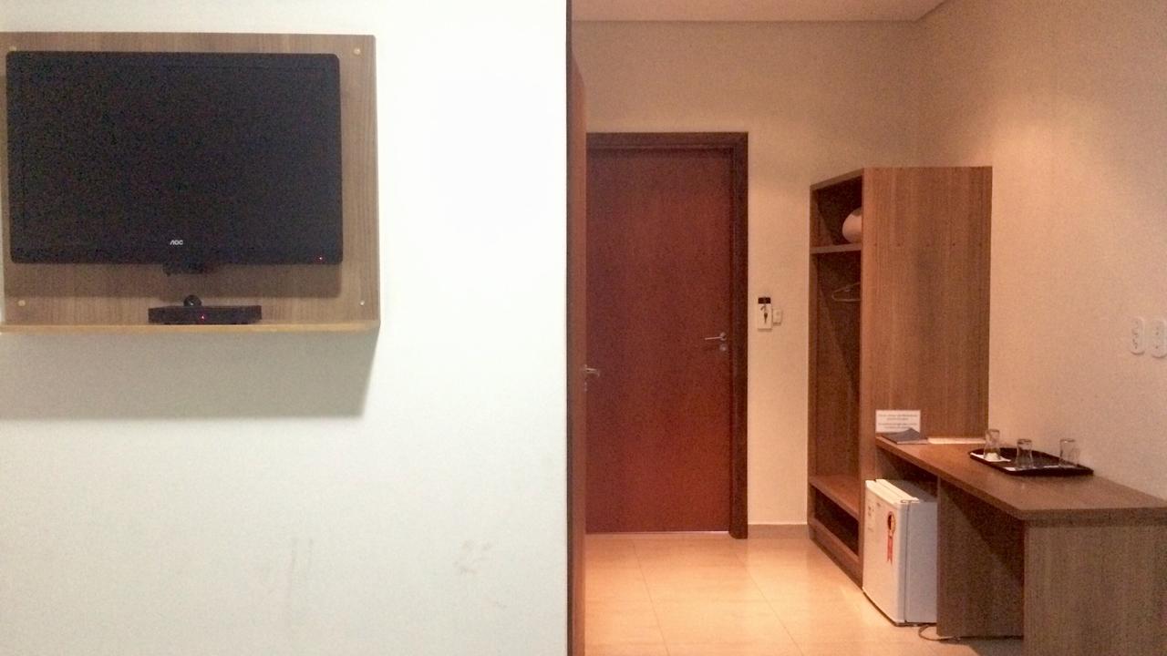 Cast Comfort Hotel Paranaiba Екстер'єр фото